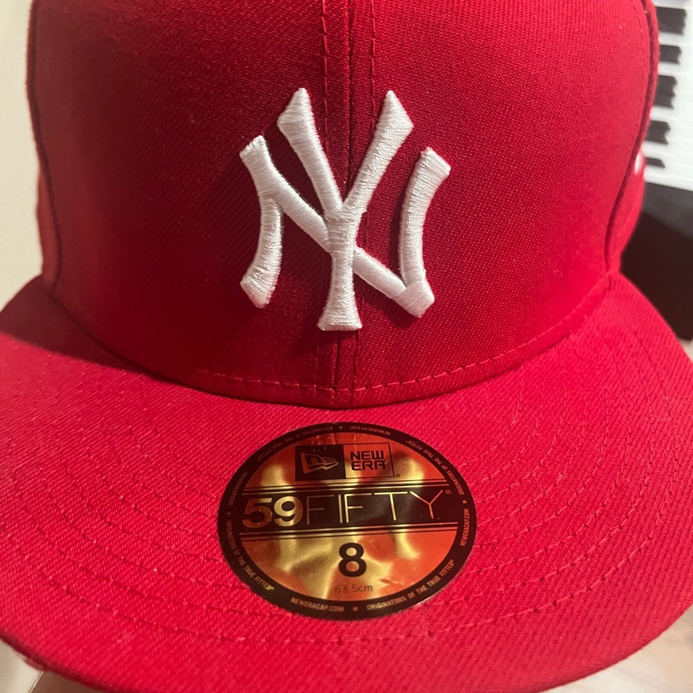 59 Fifty Red Hat